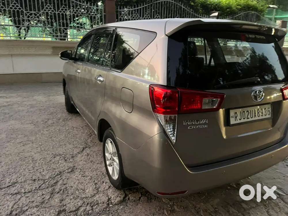 Toyota Innova Crysta 2019