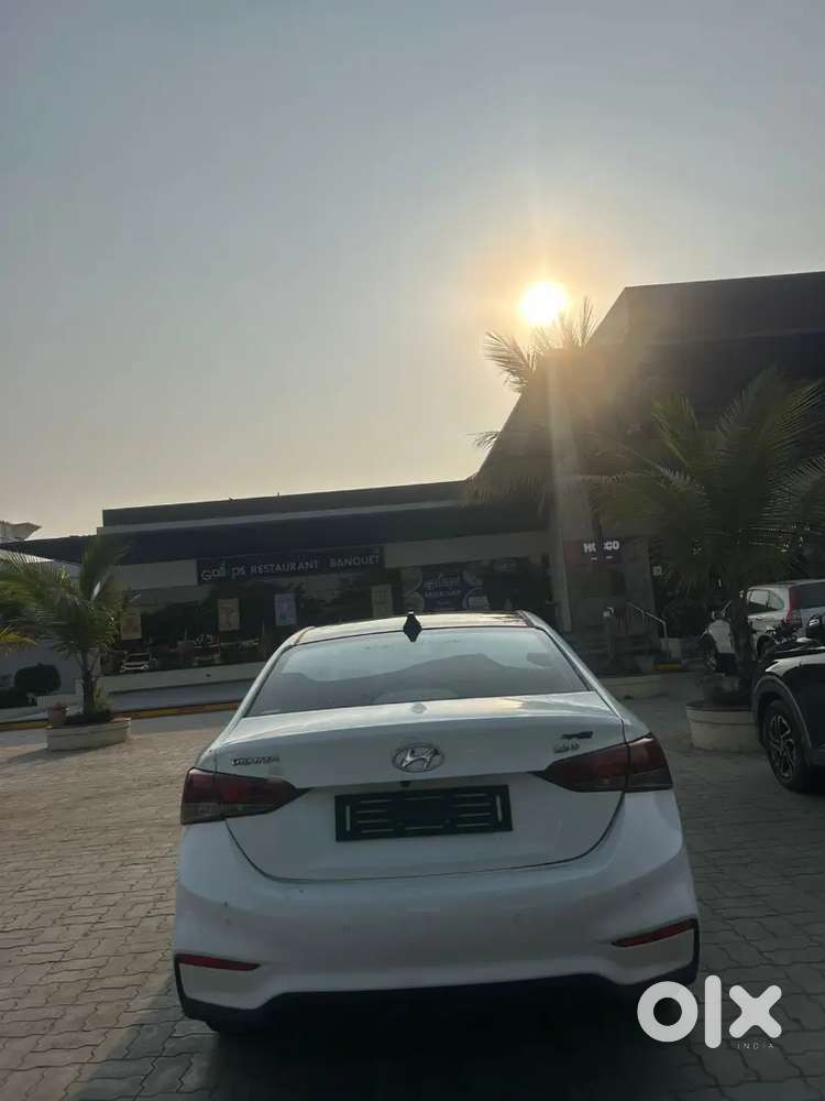 Hyundai Verna 2018 Diesel 93000 Km Driven