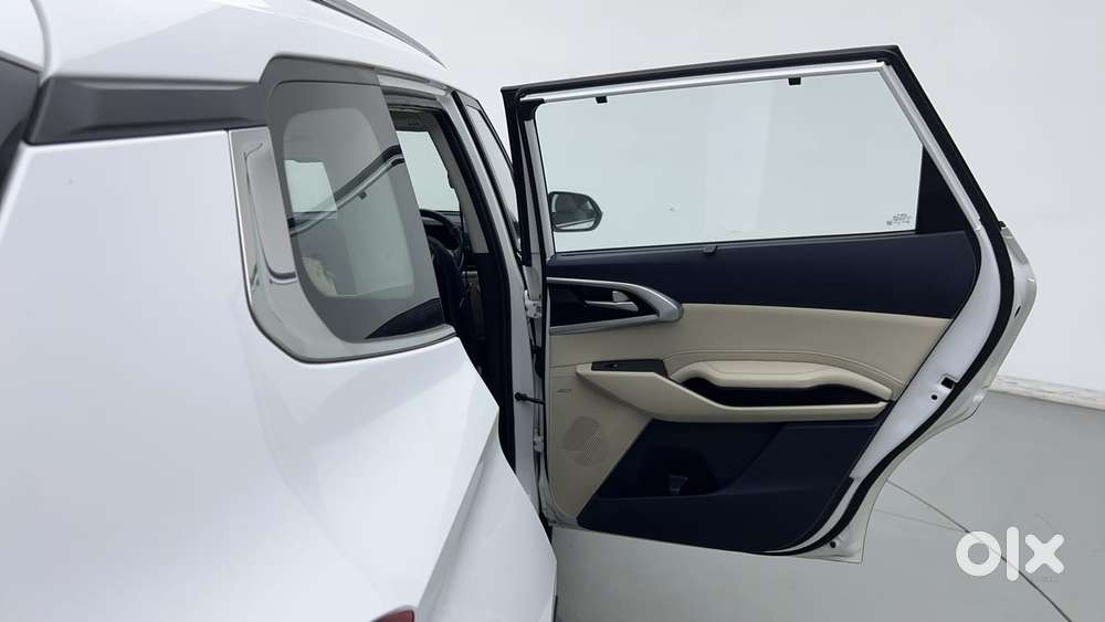 Kia Carens 1.5 Luxury Plus Turbo 7 Str, 2023, Petrol