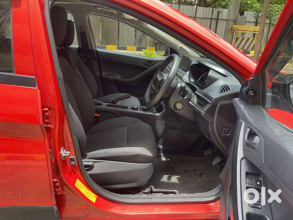 Tata Nexon Smart Plus1.2 Revotron Petrol 5 Mt, 2023, Petrol