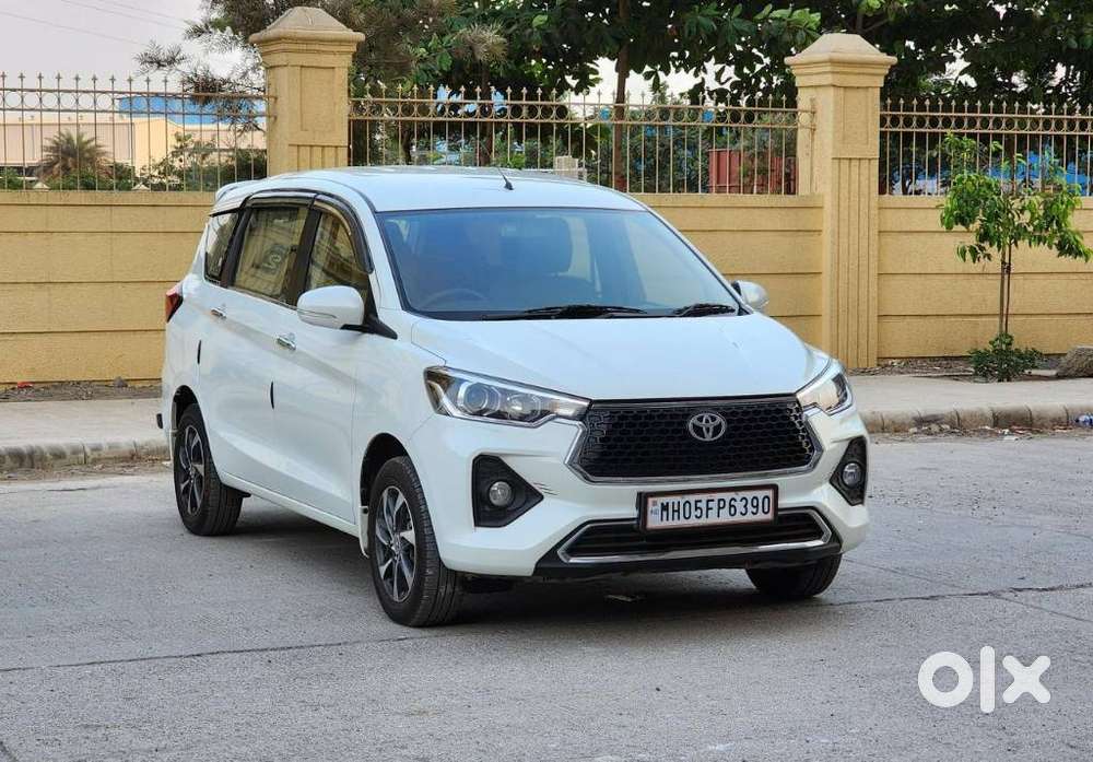 Toyota Rumion V Mt, 2024, Petrol