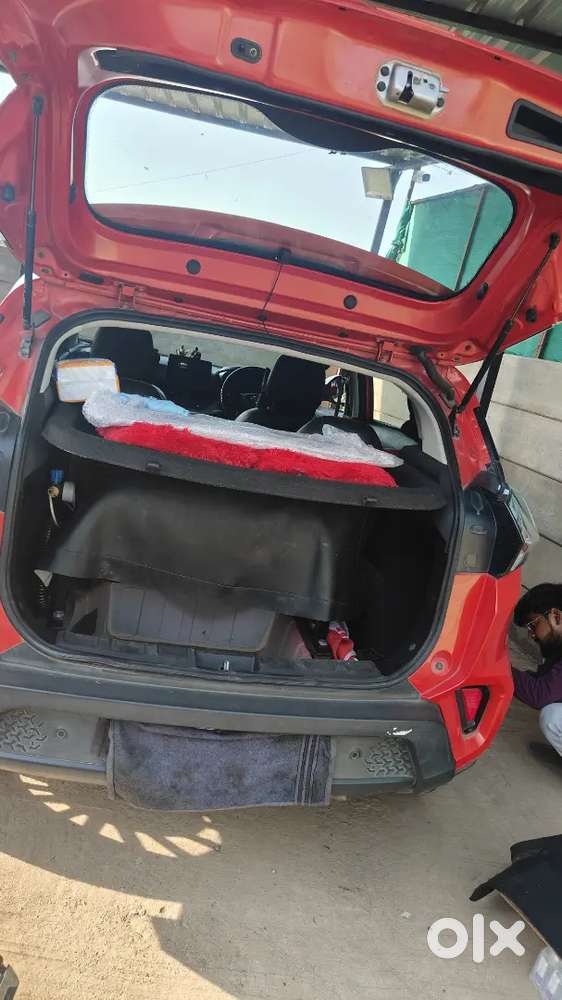 Tata Nexon Cng Feeting 2020 Petrol 119000 Km Driven