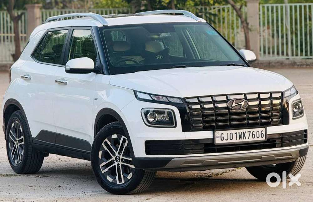 Hyundai Venue 1.0 Sx (o) Turbo Dct, 2023, Petrol