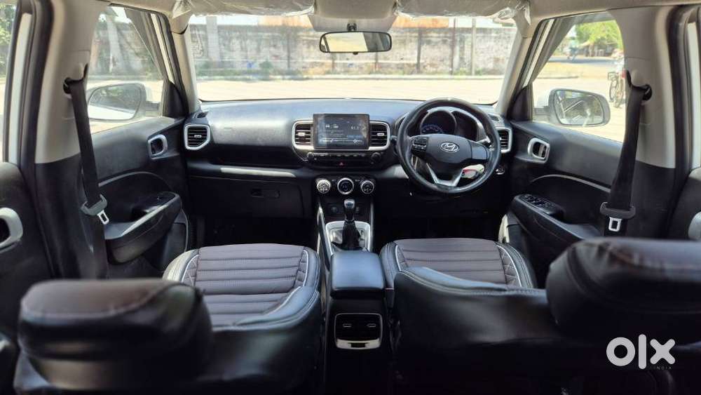 Hyundai Venue S Plus Mt 1.2 Kappa, 2021, Cng & Hybrids