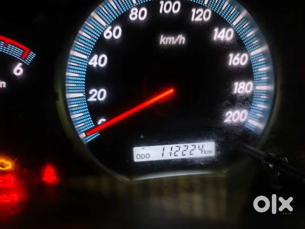 Toyota Innova 2014 Diesel 125000 Km Driven