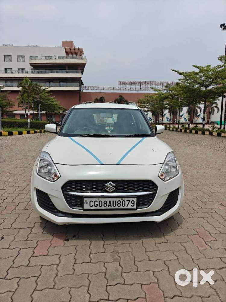 Maruti Suzuki Swift Vxi + Manual, 2022, Petrol