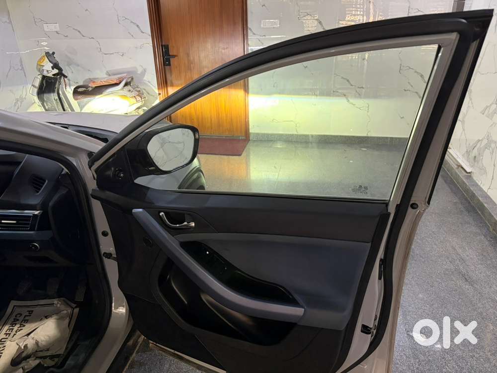 Tata Curvv Petrol And Cng Manual 2025