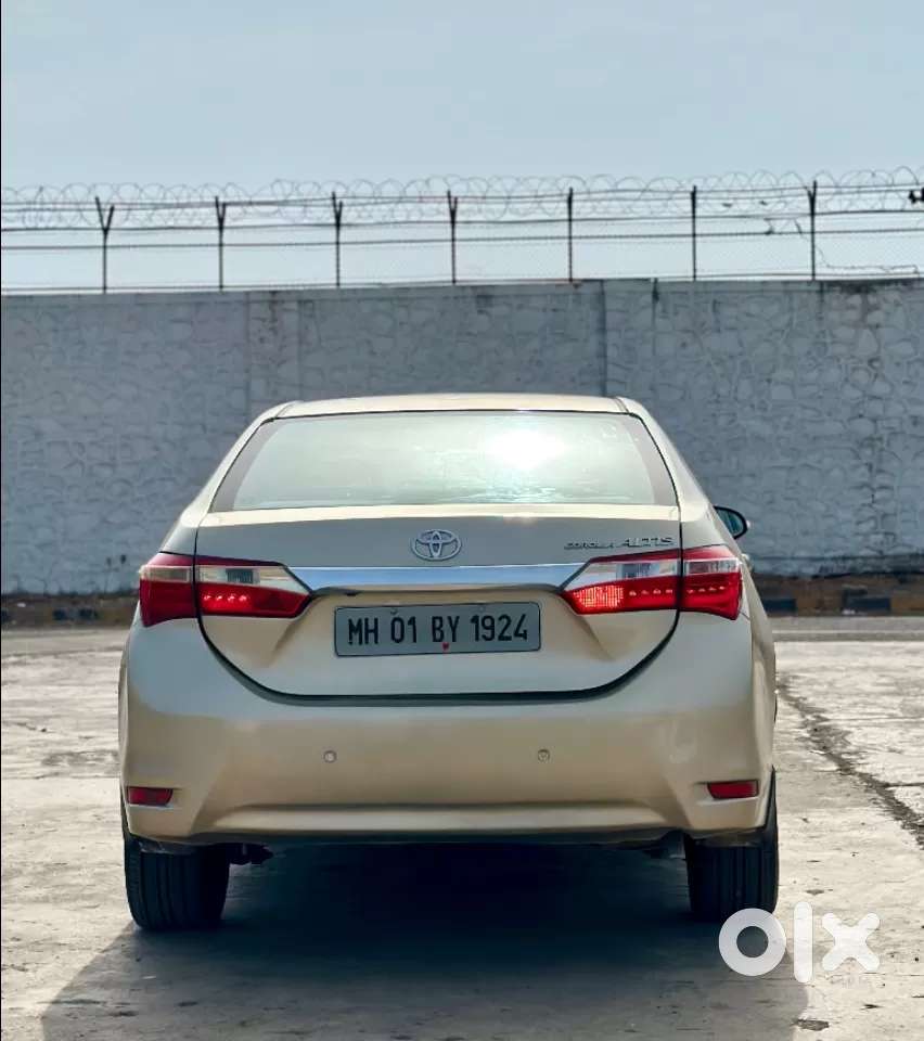 Toyota Corolla Altis 1.8g Limited, 2015, Petrol