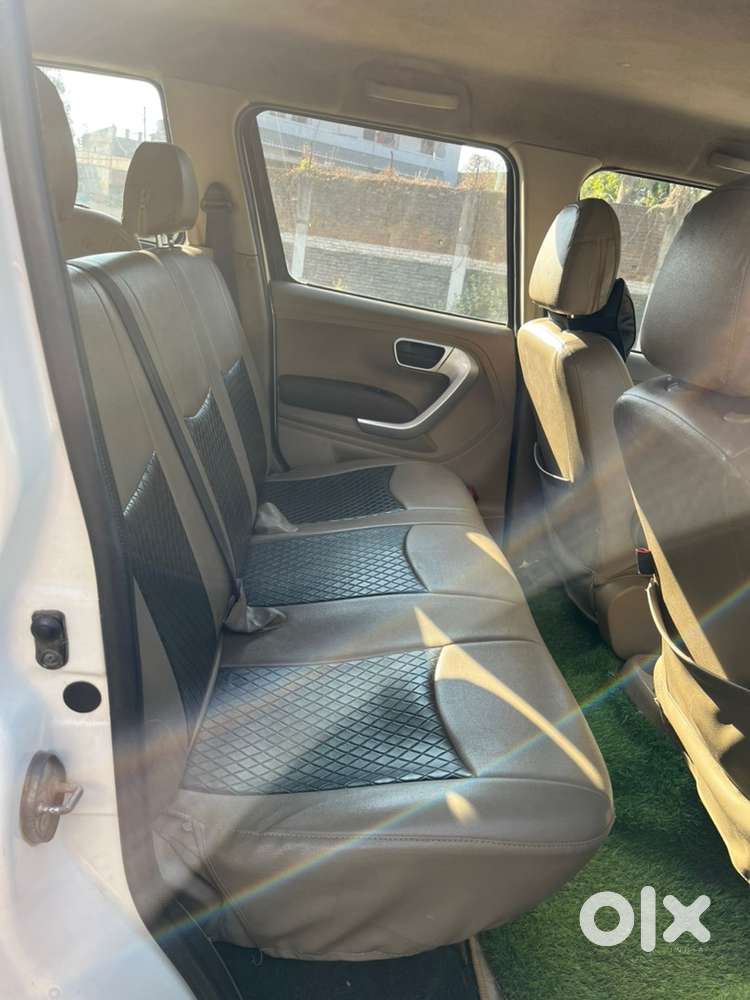 Mahindra Tuv 300 2018 Diesel 81000 Km Driven