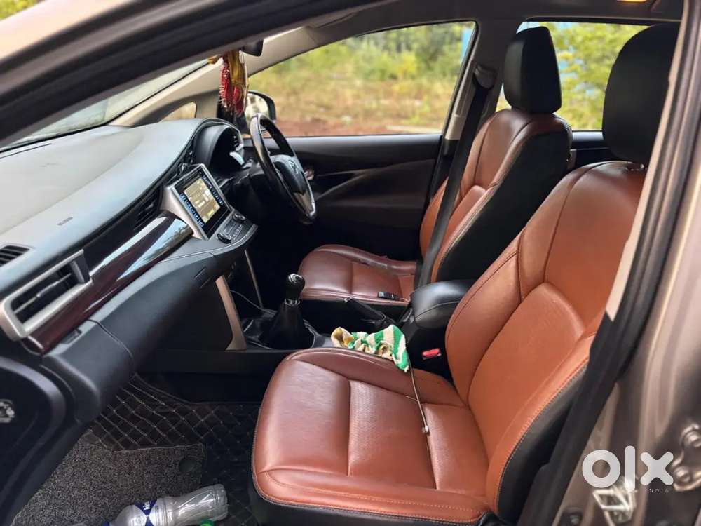 Toyota Innova Crysta 2017 Variant