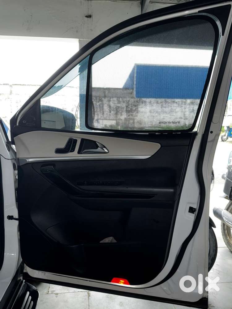 Mahindra Xuv700 Diesel Mt 2022