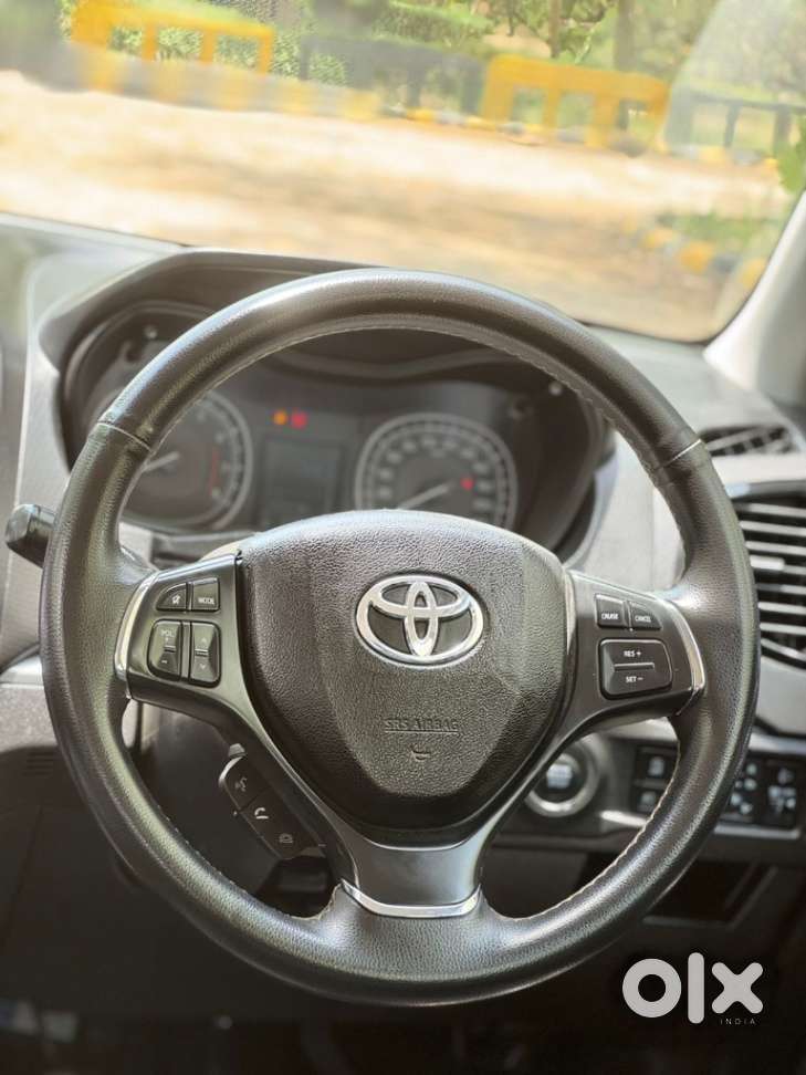 Toyota Urban Cruiser 1.5 Premium Grade Dual Tone Mt, 2022, Petrol