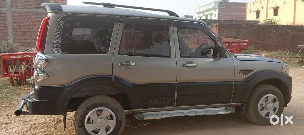 Mahindra Scorpio 2015