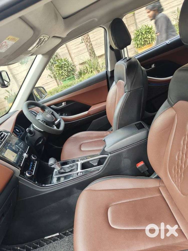 Hyundai Alcazar 2.0 Signature (o) Petrol At 6 Str, 2021, Petrol