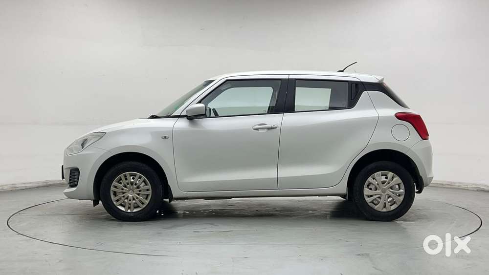 Maruti Suzuki Swift 1.3 Lxi, 2022, Petrol