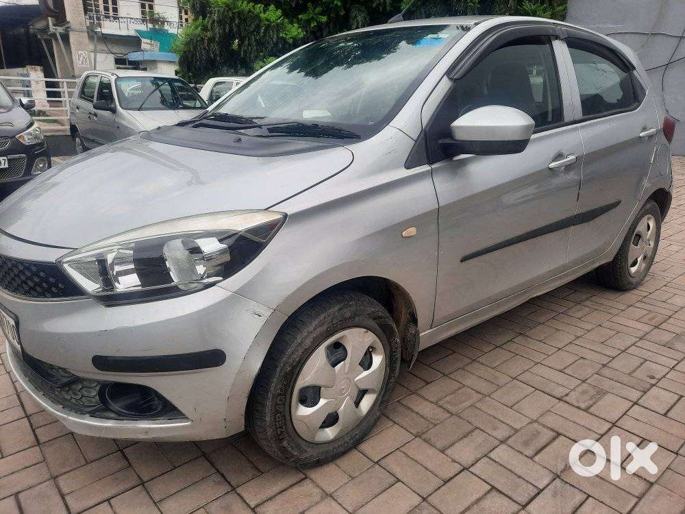 Tata Tiago 1.2 Revotron Xt Option, 2017, Petrol