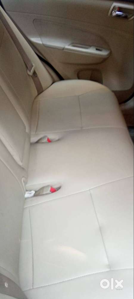 Maruti Suzuki Swift Dzire (2012)(petrol)