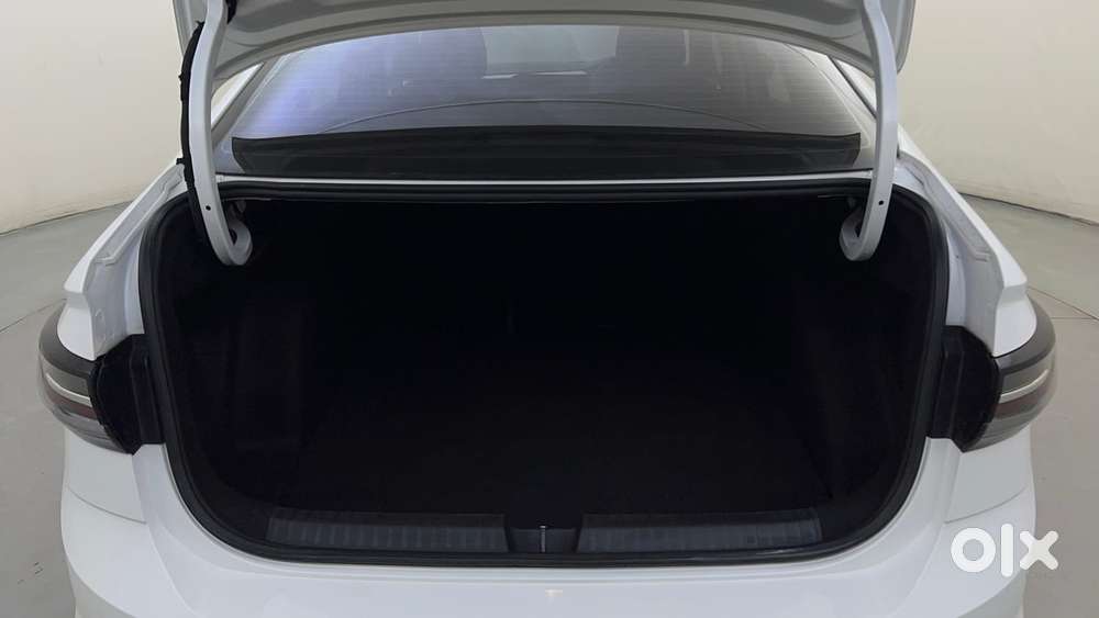 Volkswagen Virtus 1.0 Topline Tsi At, 2022, Petrol
