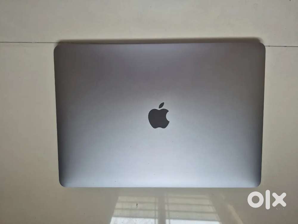 Apple Macbook Air M1 ( 2020 , 8GB , 258 SSD)