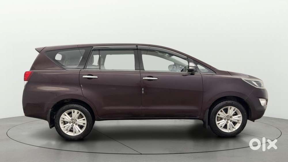 Toyota Innova Crysta 2.7 Zx At, 2016, Petrol