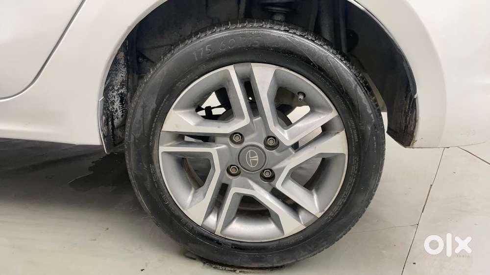 Tata Tigor Xza Plus, 2022, Petrol