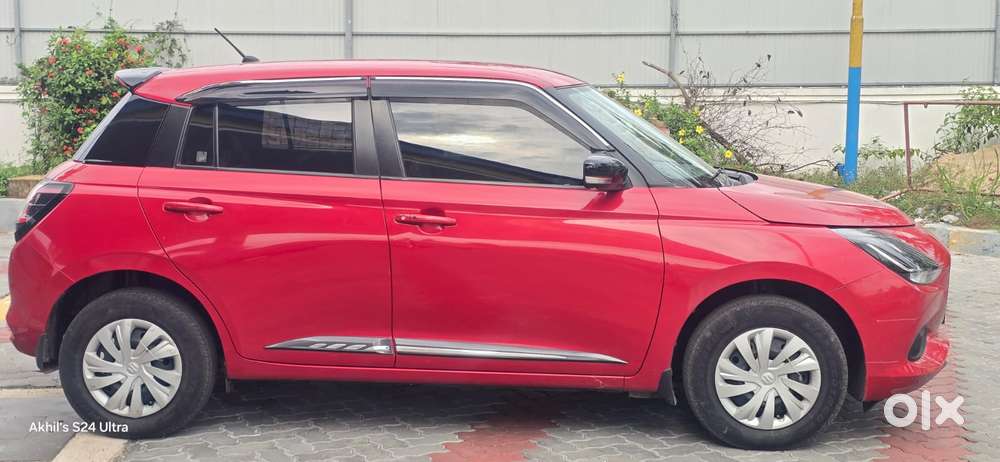 Maruti Suzuki Swift Vxi Optional, 2024
