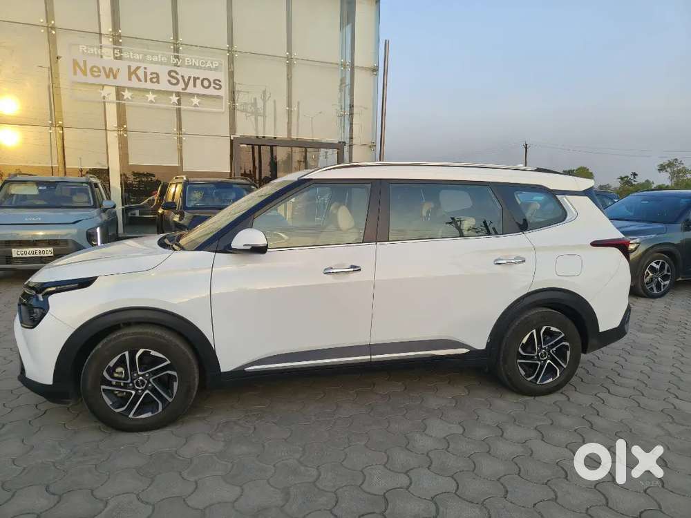 Kia Carens Luxury Plus 1.5 Diesel 6mt Demo Vehicle