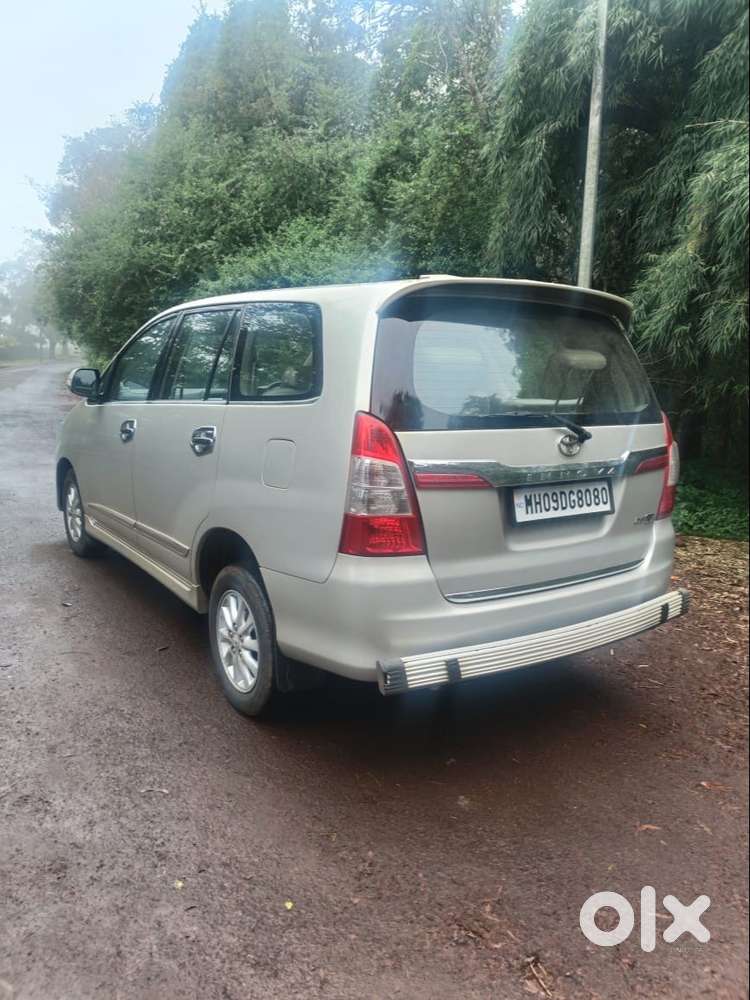 Toyota Innova Diesel 2014