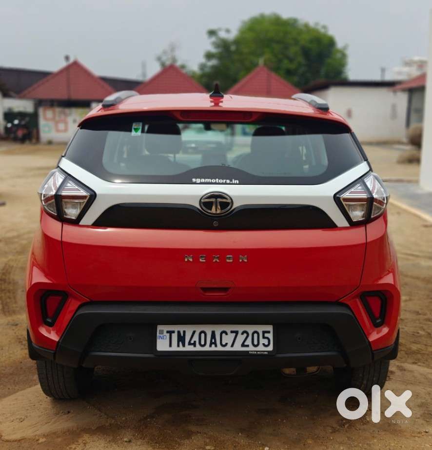 Tata Nexon, 2023, Petrol