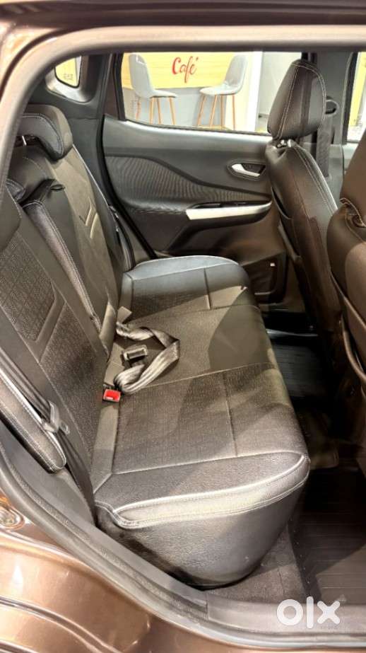 Nissan Magnite 1.0 Xv Premium Turbo Cvt, 2024, Petrol