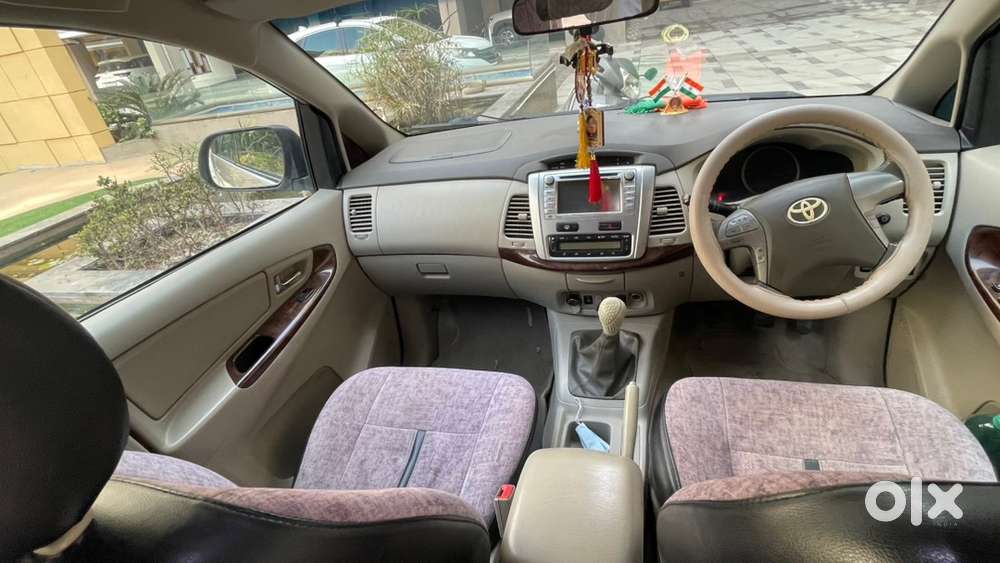 Toyota Innova 2014 Diesel Well Maintained