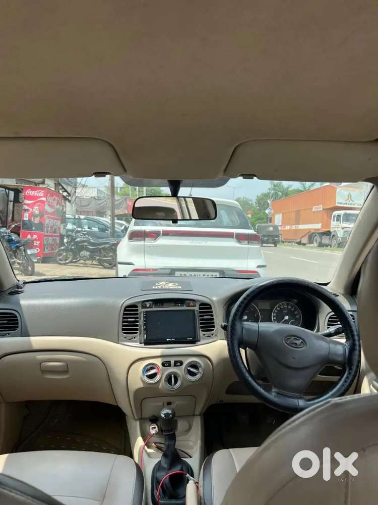 Hyundai Verna 2010