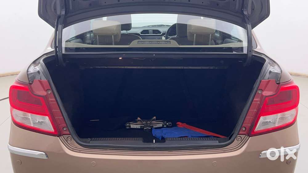 Maruti Suzuki Dzire 1.2 Zxi, 2018, Petrol