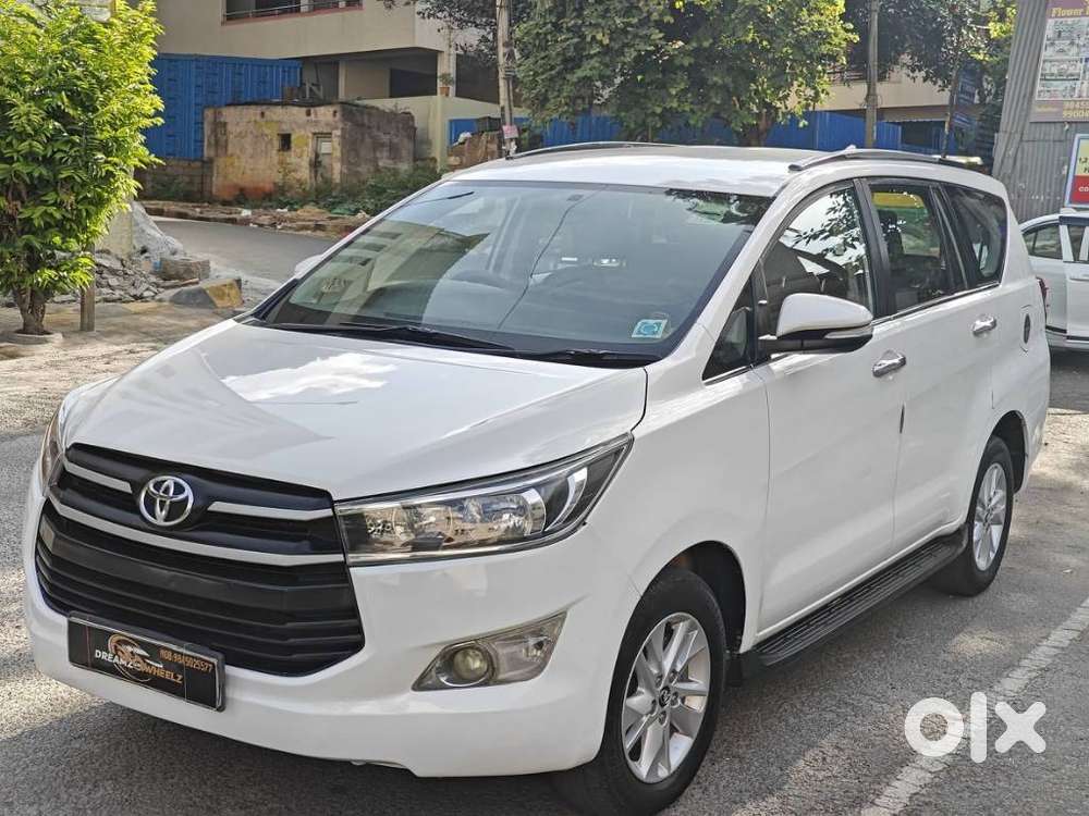 Toyota Innova Crysta 2.4 G Mt, 2016, Diesel