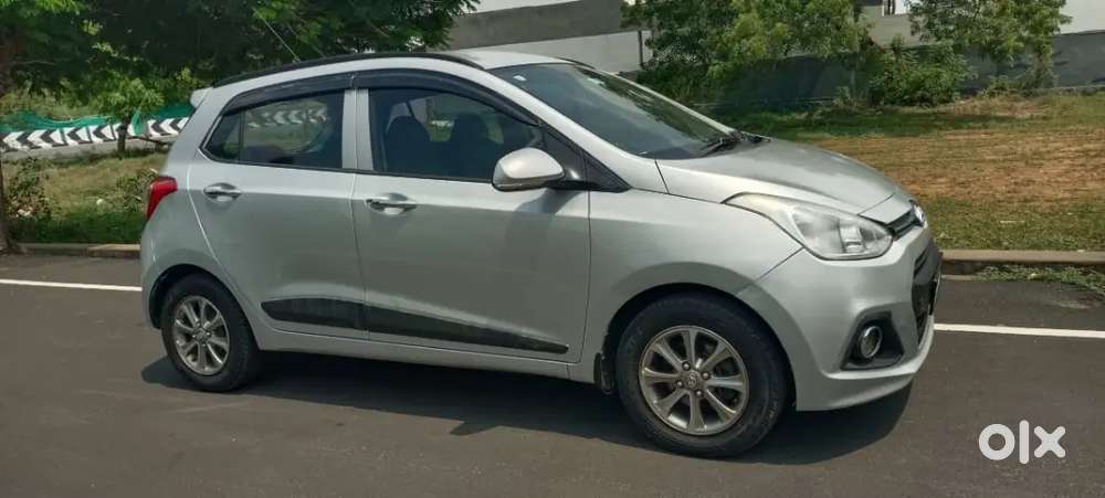 Hyundai Grand I10 2015 Diesel 100000 Km Driven