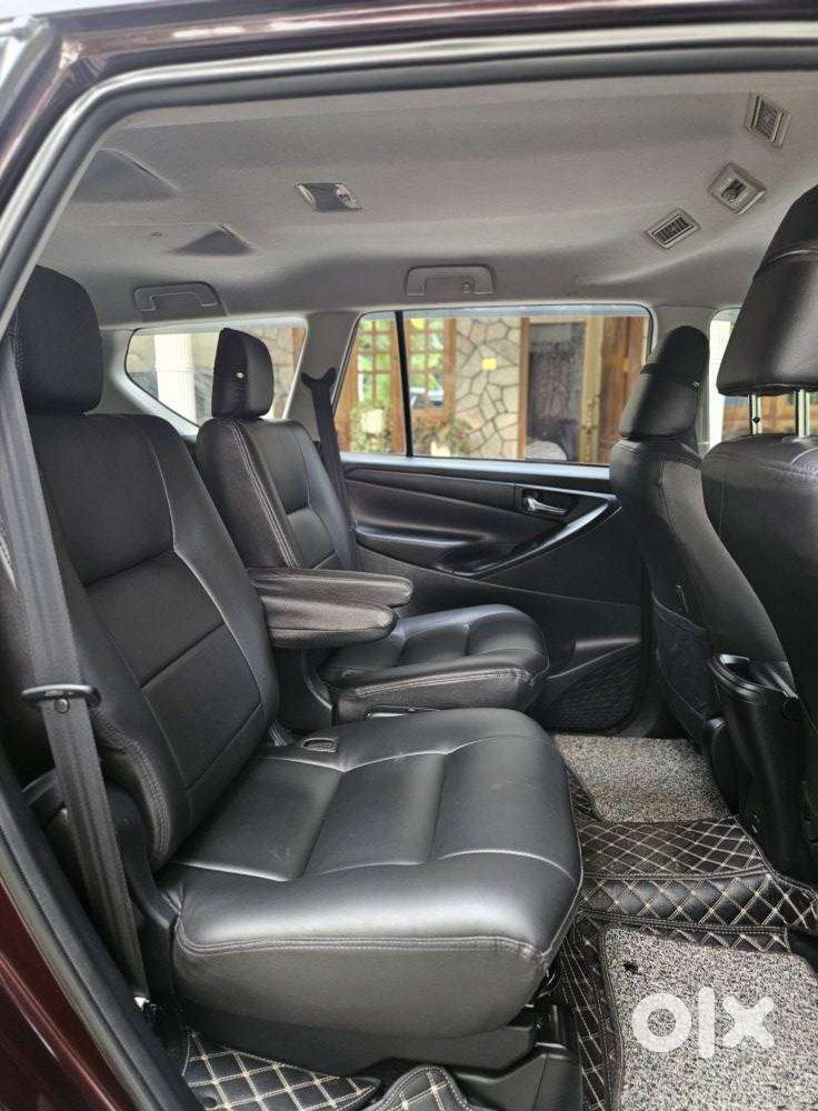 Toyota Innova Crysta 2.8 Gx At, 2017, Diesel