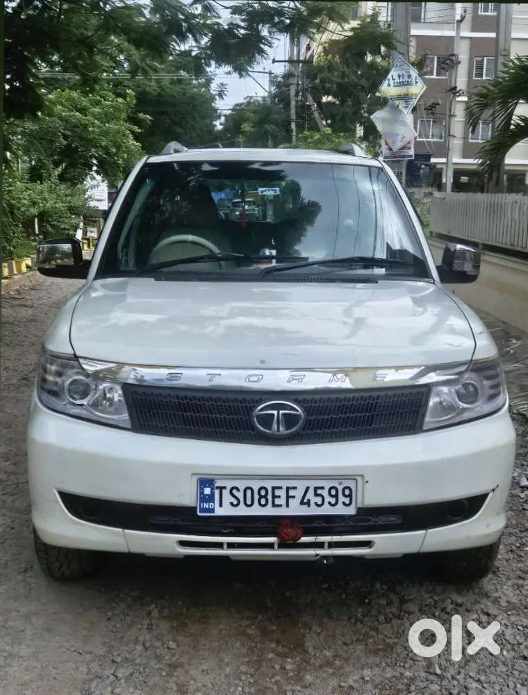 Tata Safari Storme Diesel 2015