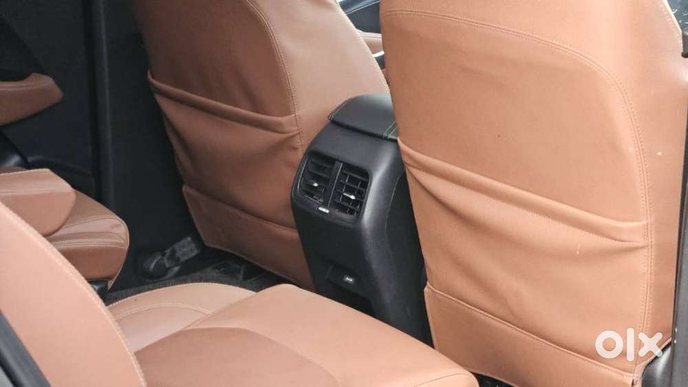 Mg Hector Plus Sharp Pro 1.5 Turbo Petrol 6 Str Dual Tone, 2020, Pet..