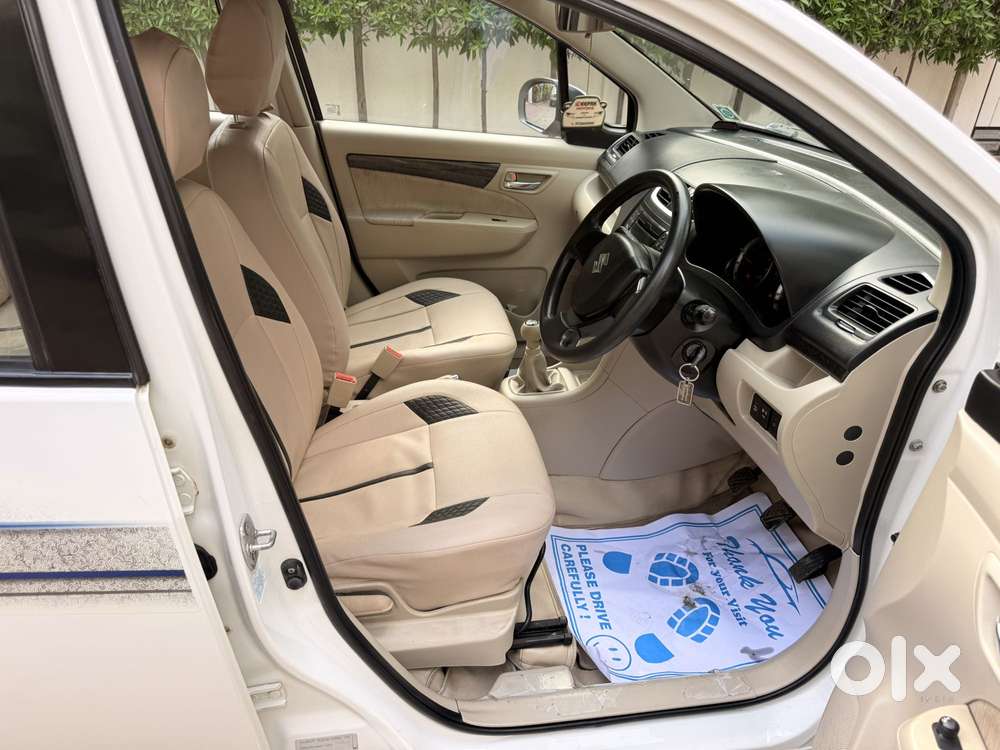 Maruti Suzuki Ertiga 1.4 Vxi Anniversary Edition, 2014, Cng & Hybrid..
