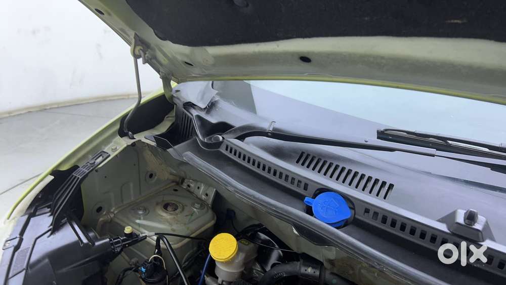 Datsun Redigo T Option, 2016, Petrol