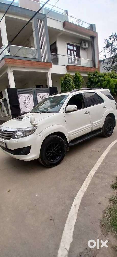 Toyota Fortuner 2011-2016 4x2 Manual, 2013, Diesel