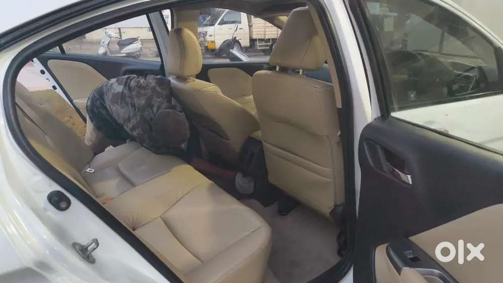 Honda City 2016-2017 Petrol Automatic. 19 + Mileage