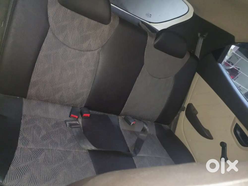 .hyundai Eon 0.8 Only 22k Kms 1st Owner 2012 Mt