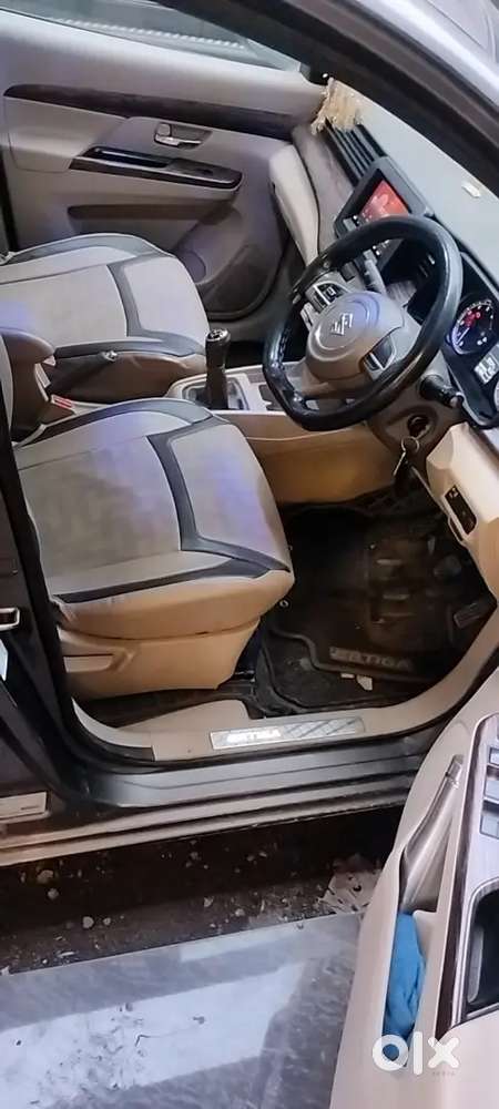 Maruti Suzuki Ertiga Dec / 2021 Hybrid Variant