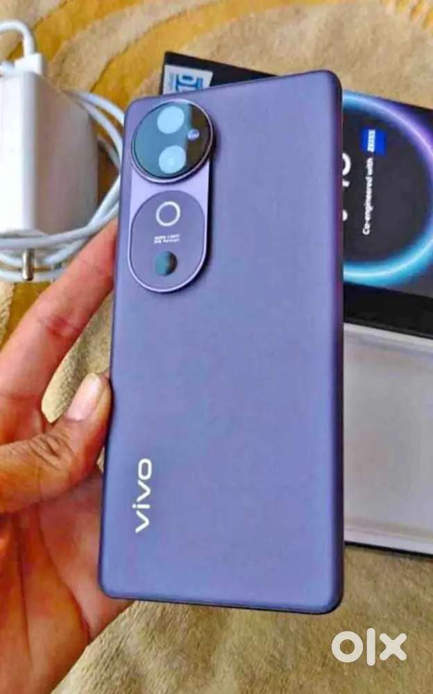 Model Vivo v40 5G Refurbished