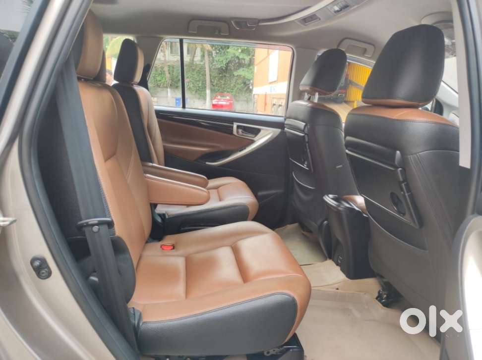 Toyota Innova Crysta 2.4 V 7 Str, 2017, Diesel