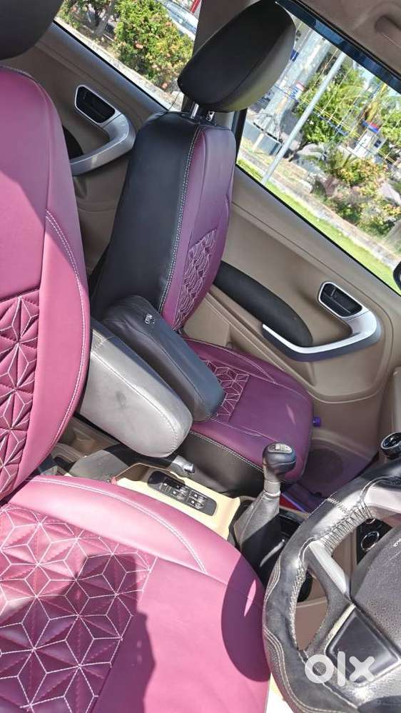 Mahindra Tuv 300 T10, 2020, Diesel