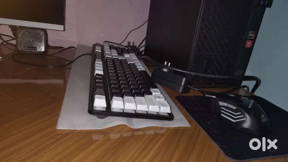 Ryzen 3 2300 500gb hard disk 4 ram ddr