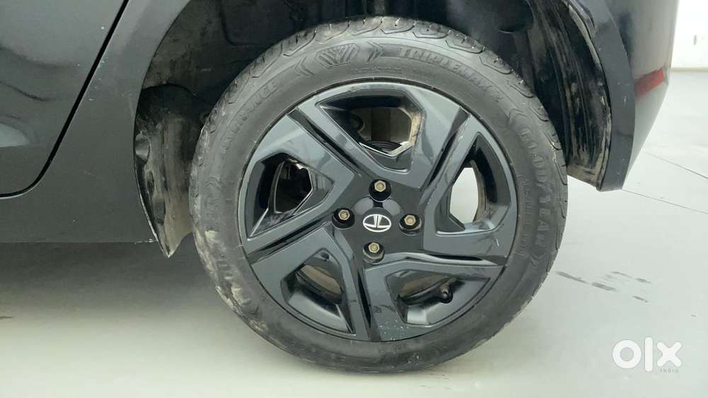 Tata Altroz 1.2 Xt Dark Edition Petrol, 2023, Petrol