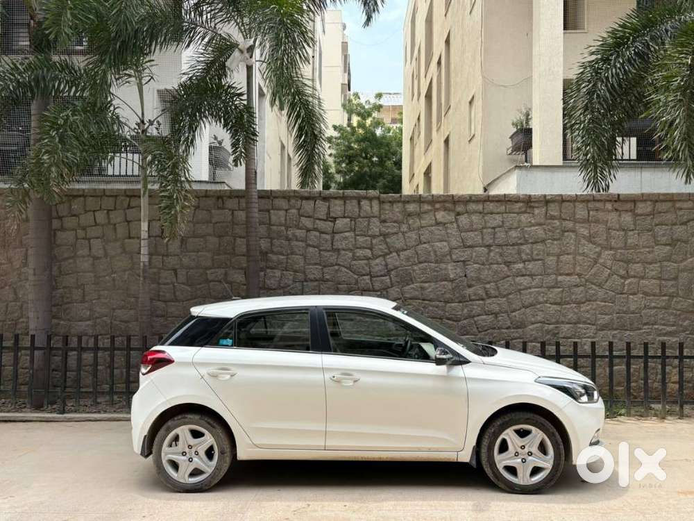 Hyundai I20 Petrol Asta, 2017, Petrol
